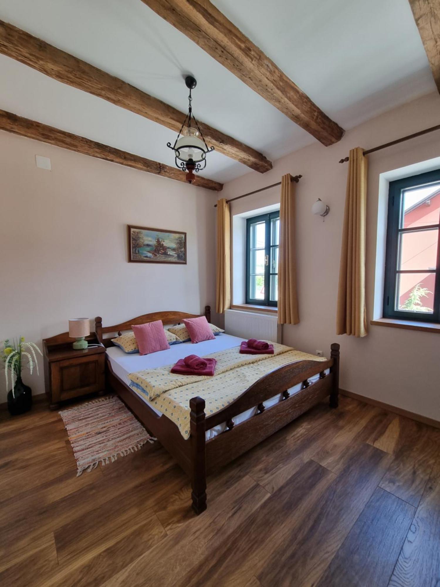 Taverna 1860 Rooms & Apartments Donja Zelina المظهر الخارجي الصورة